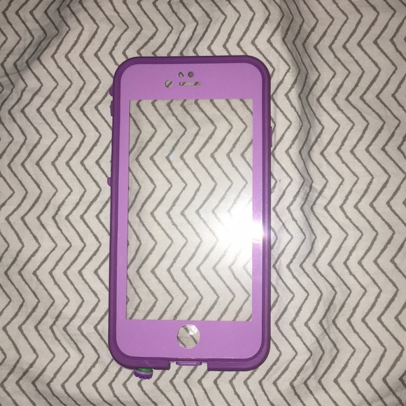 Life proof iphone 6/6s case and cloth - Picture 2 of 7